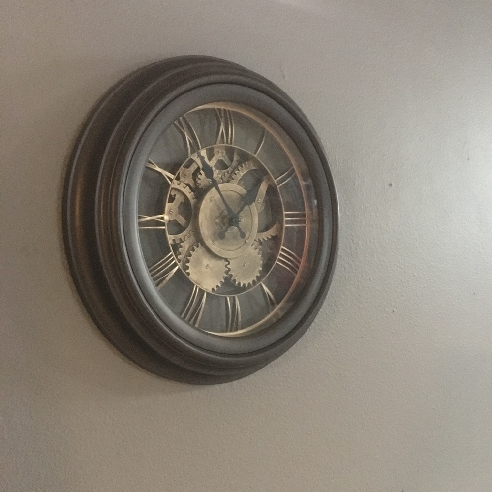 Wall clock